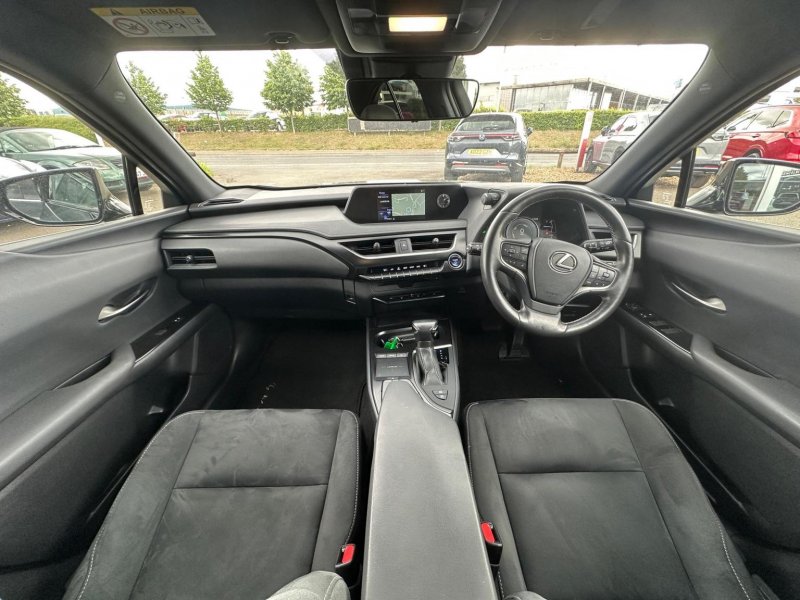 LEXUS UX