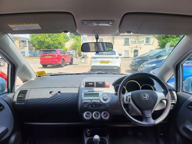 HONDA JAZZ