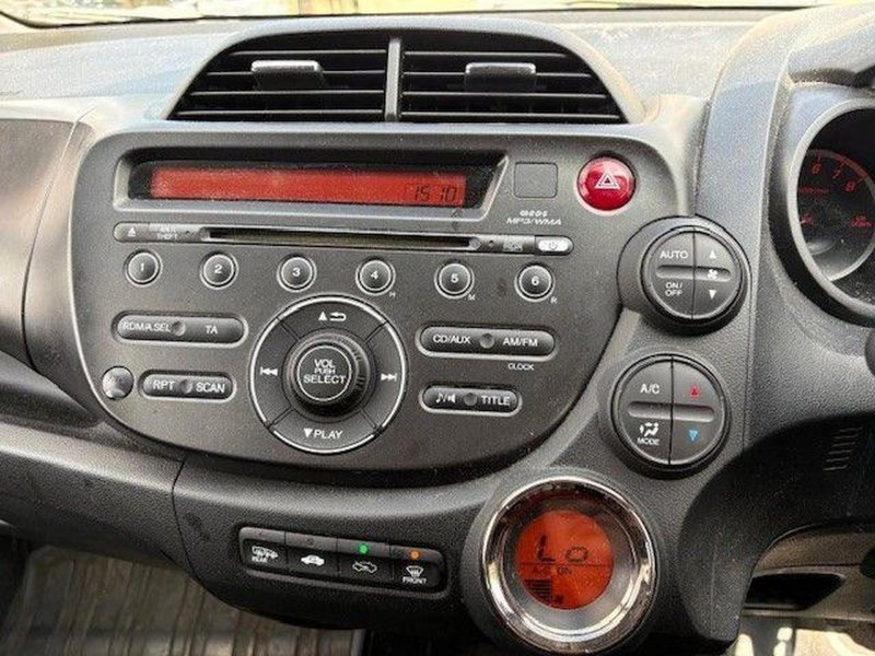HONDA JAZZ