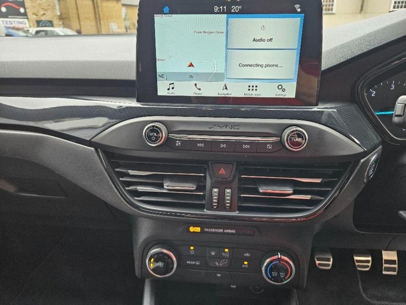 FORD FOCUS