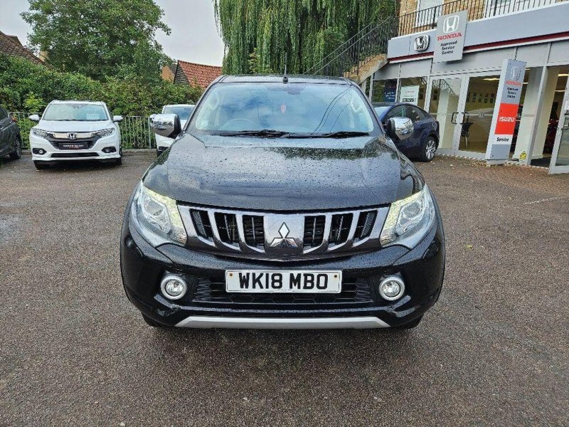 View MITSUBISHI L200 2.4 DI-D DC Warrior 4WD Euro 6 4dr